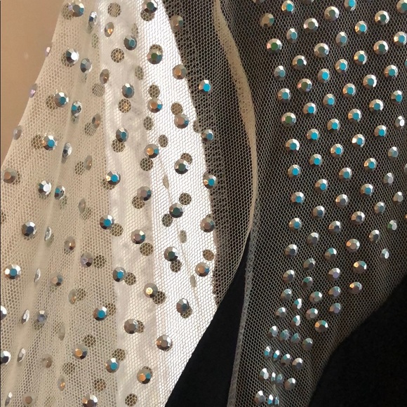 🔥 This beautiful sleet black dress 🔥 - Picture 2 of 2